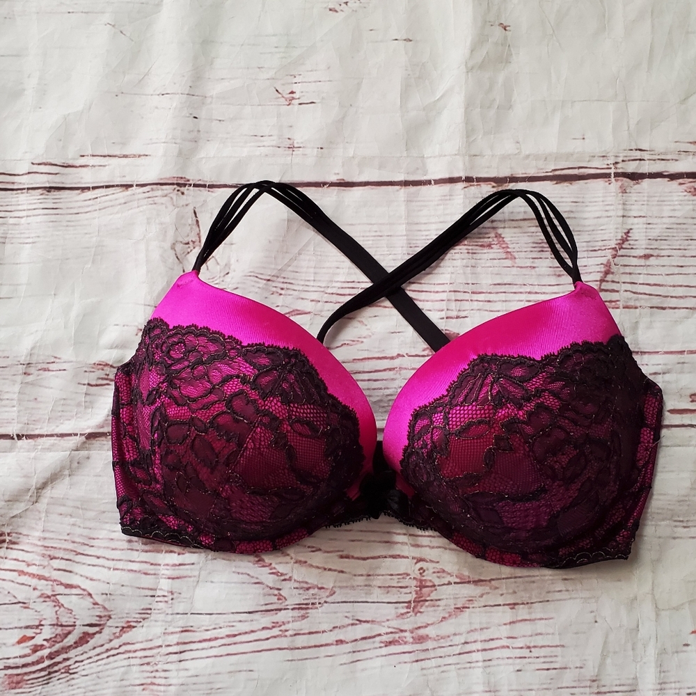 Victoria's Secret Very Sexy Plunge Bra 38DD